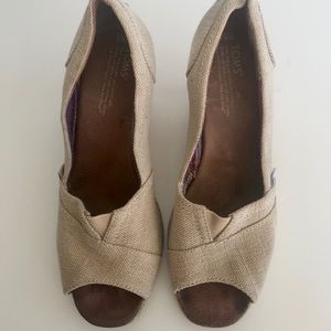Toms Women’s Wedges Tan Beige Size 8.5